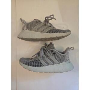 Adidas Grey Kids Running Shoe ΡW 001001 - Size 4